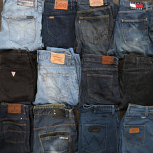 Load image into Gallery viewer, Vintage Branded Jeans
